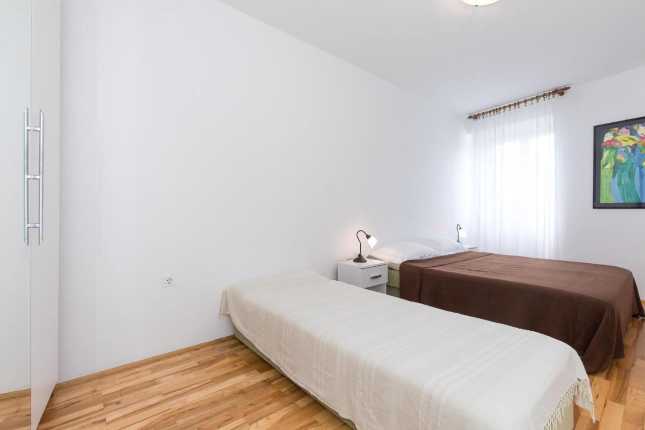 Apartments Darko Near The Sea バスカ エクステリア 写真